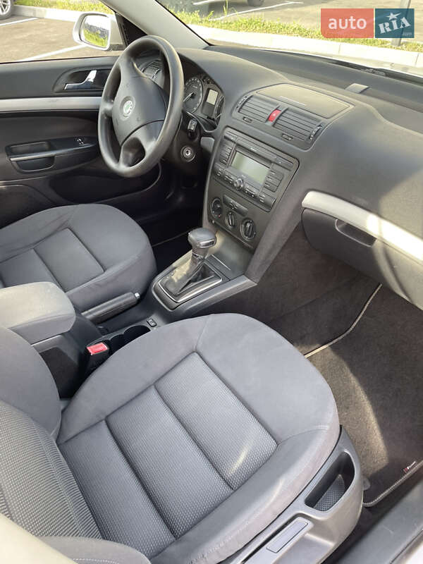 Универсал Skoda Octavia 2005 в Ровно
