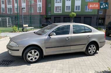 Лифтбек Skoda Octavia 2008 в 