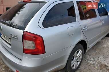 Универсал Skoda Octavia 2010 в 