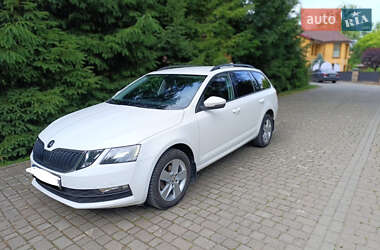 Універсал Skoda Octavia 2018 в Мостиській