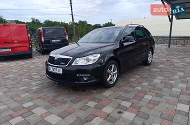 Универсал Skoda Octavia 2012 в Великой Багачке