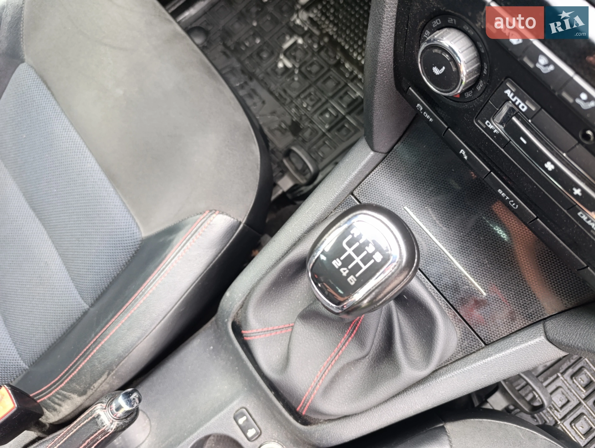 2012 Skoda Octavia - мініатюра 15
