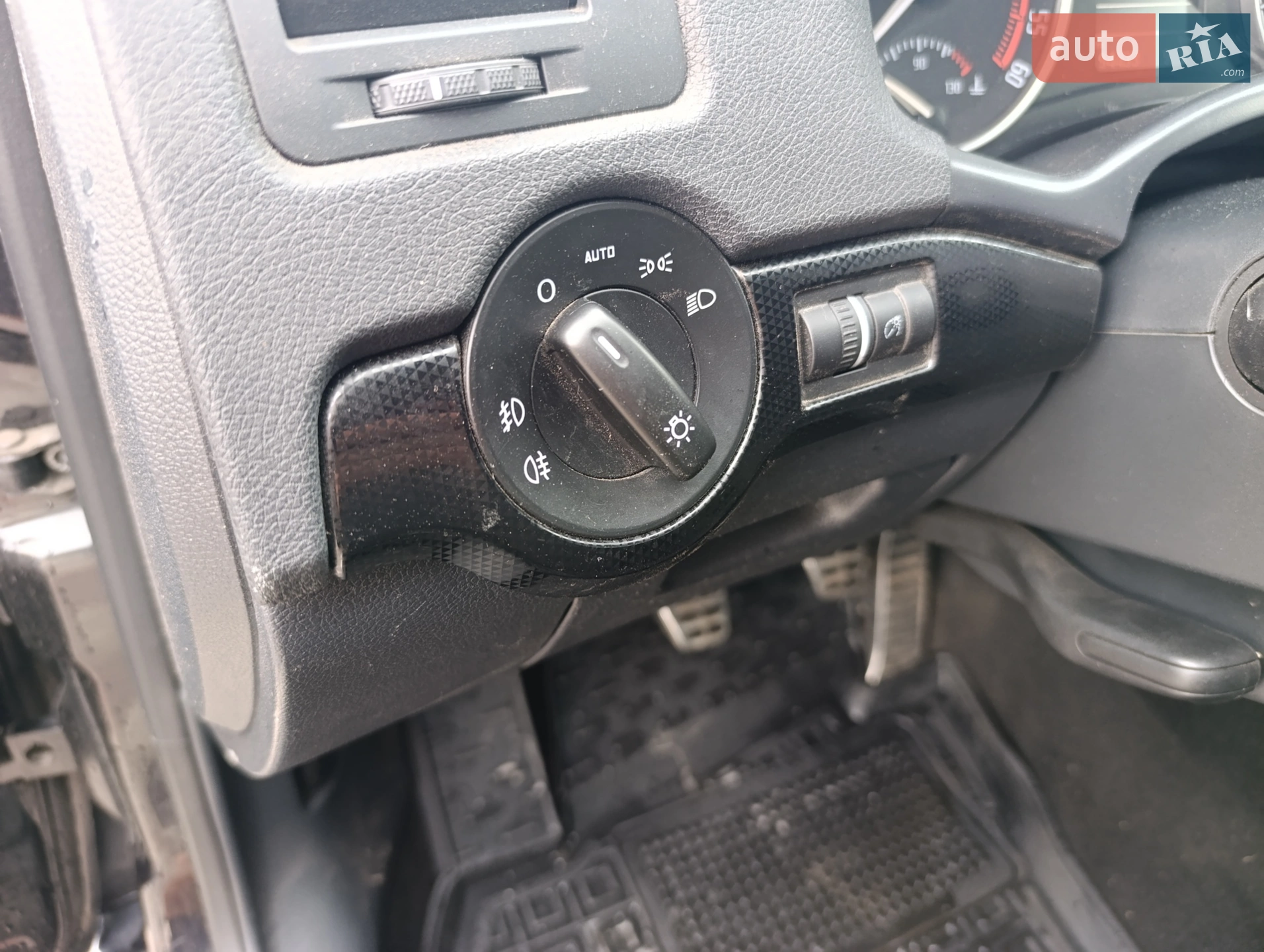 2012 Skoda Octavia - мініатюра 16