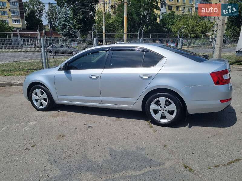 Ліфтбек Skoda Octavia 2014 в Дніпрі