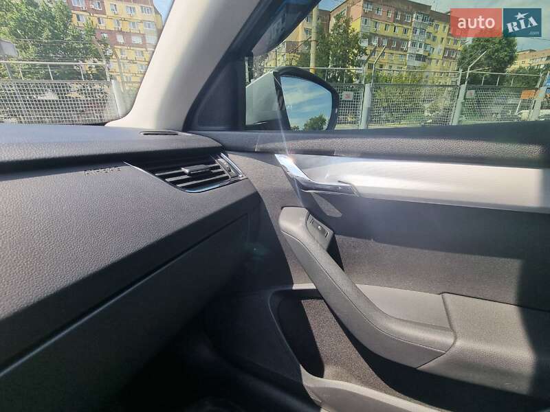 Ліфтбек Skoda Octavia 2014 в Дніпрі