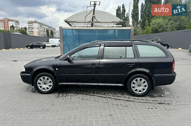 Универсал Skoda Octavia 2002 в 