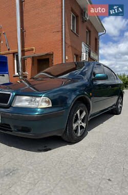 Ліфтбек Skoda Octavia 1999 в Кременці