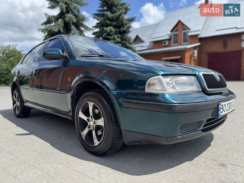 Ліфтбек Skoda Octavia 1999 в Кременці