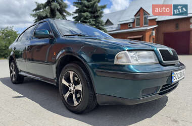 Лифтбек Skoda Octavia 1999 в 