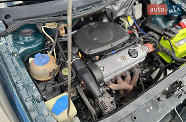 Лифтбек Skoda Octavia 1999 в 