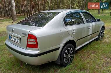 Лифтбек Skoda Octavia 2004 в 