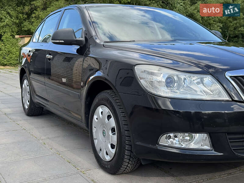 Ліфтбек Skoda Octavia 2008 в Смілі