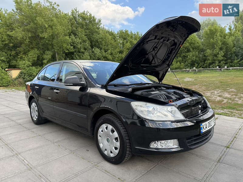 Ліфтбек Skoda Octavia 2008 в Смілі
