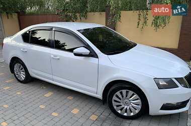 Ліфтбек Skoda Octavia 2017 в Дніпрі