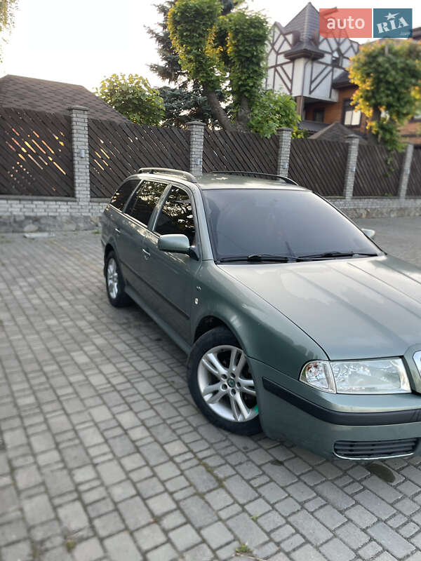 Універсал Skoda Octavia 2002 в Луцьку