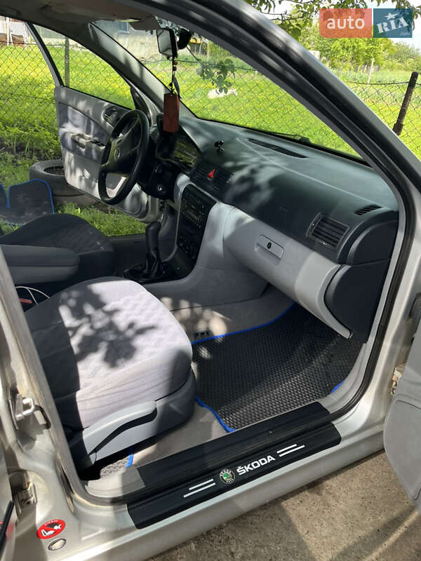 Ліфтбек Skoda Octavia 1999 в Самборі