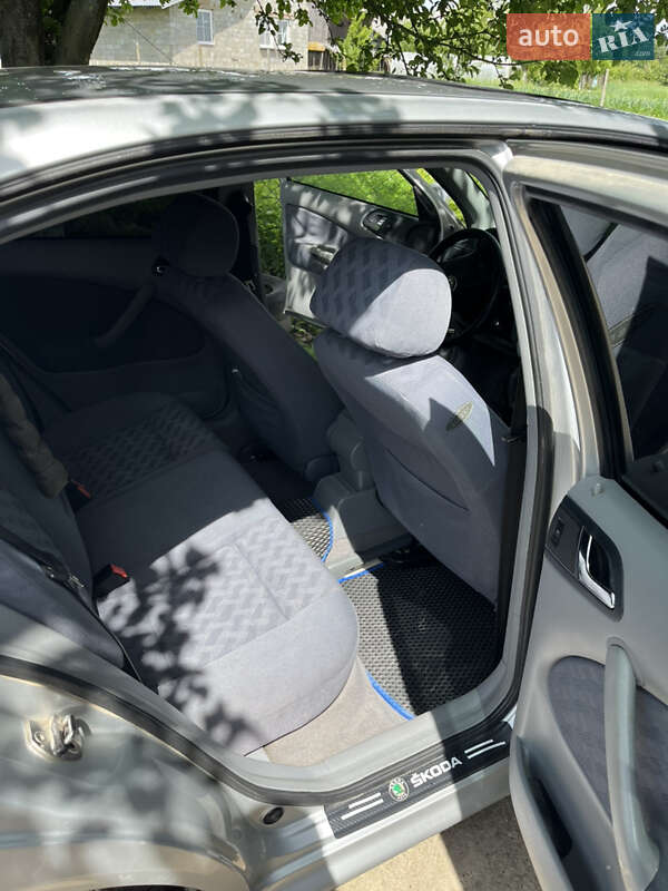 Ліфтбек Skoda Octavia 1999 в Самборі