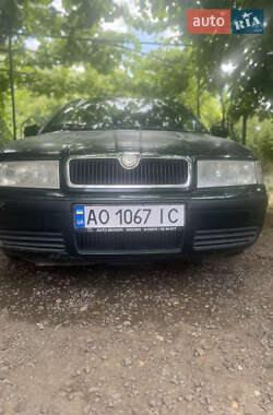 Ліфтбек Skoda Octavia 2003 в Середньому