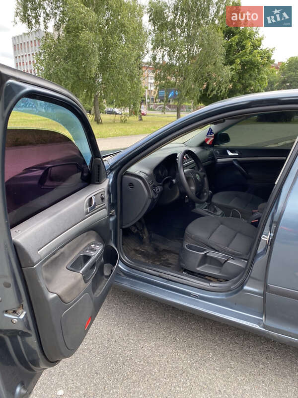 Лифтбек Skoda Octavia 2005 в Чернигове