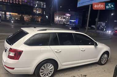 Универсал Skoda Octavia 2016 в Тернополе