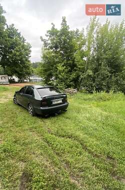 Лифтбек Skoda Octavia 1998 в Киеве