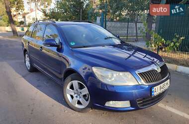 Универсал Skoda Octavia 2010 в Ирпене