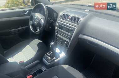 Лифтбек Skoda Octavia 2012 в 