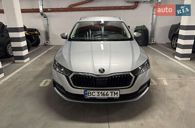 Универсал Skoda Octavia 2020 в Стрые