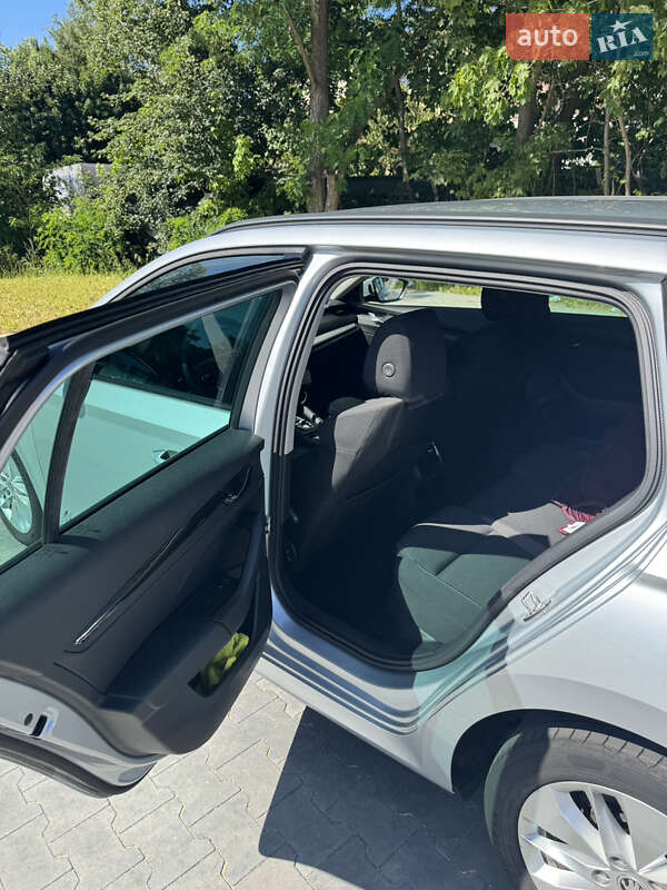 Універсал Skoda Octavia 2020 в Стрию