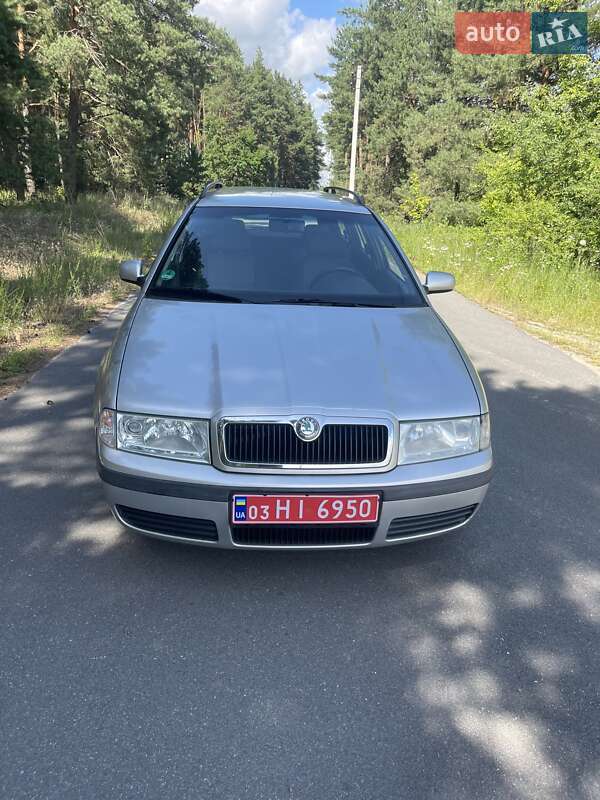 Универсал Skoda Octavia 2001 в Бородянке