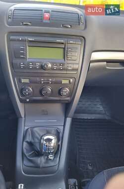 Лифтбек Skoda Octavia 2008 в 