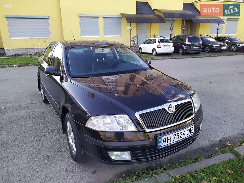 Лифтбек Skoda Octavia 2008 в Ивано-Франковске
