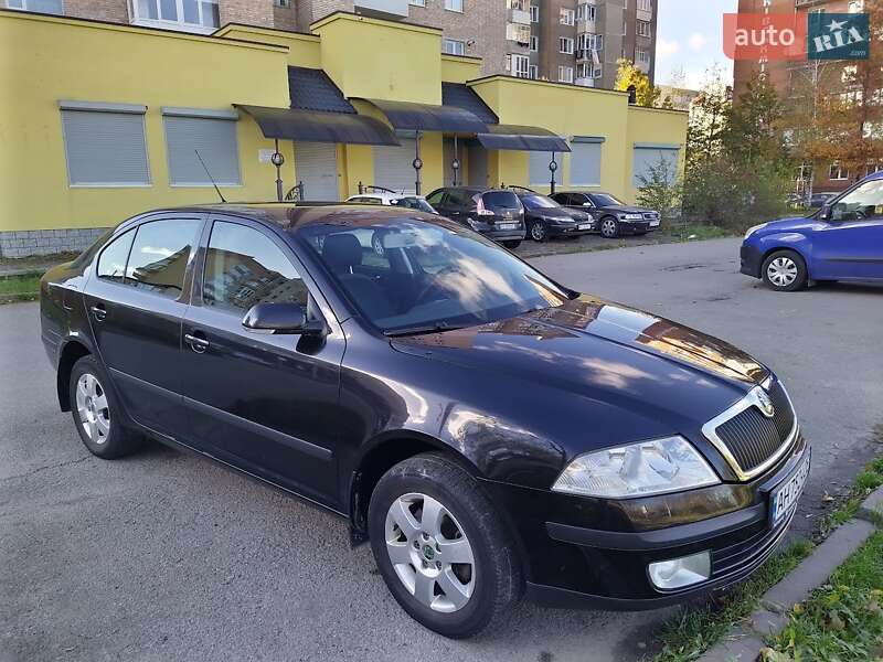 Лифтбек Skoda Octavia 2008 в Ивано-Франковске