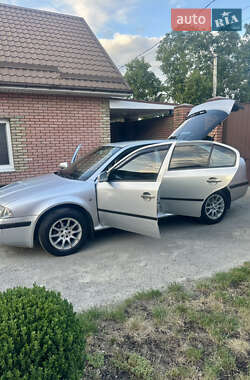 Лифтбек Skoda Octavia 2008 в 