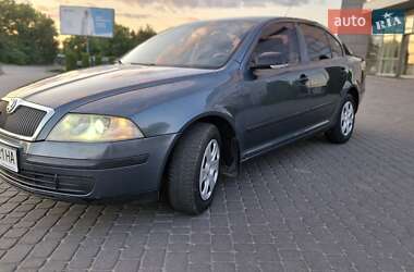 Лифтбек Skoda Octavia 2004 в 