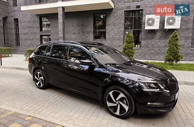Універсал Skoda Octavia 2019 в 