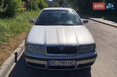 Лифтбек Skoda Octavia 2003 в 