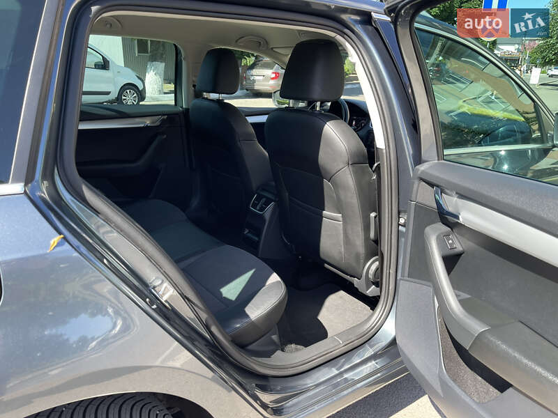 Универсал Skoda Octavia 2019 в Радивилове