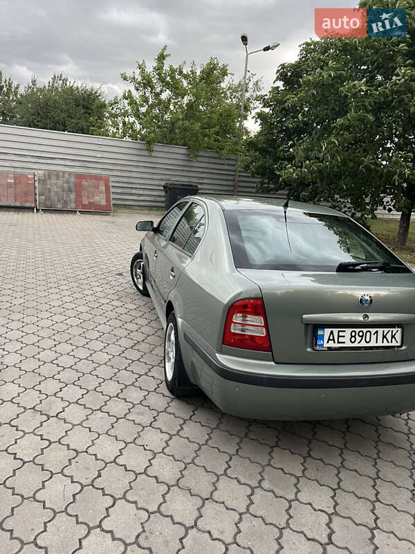 Лифтбек Skoda Octavia 2002 в Павлограде
