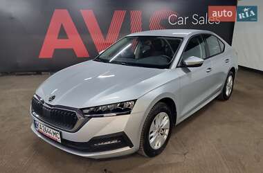 Лифтбек Skoda Octavia 2023 в Киеве