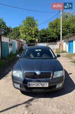 Лифтбек Skoda Octavia 2006 в Чуднове