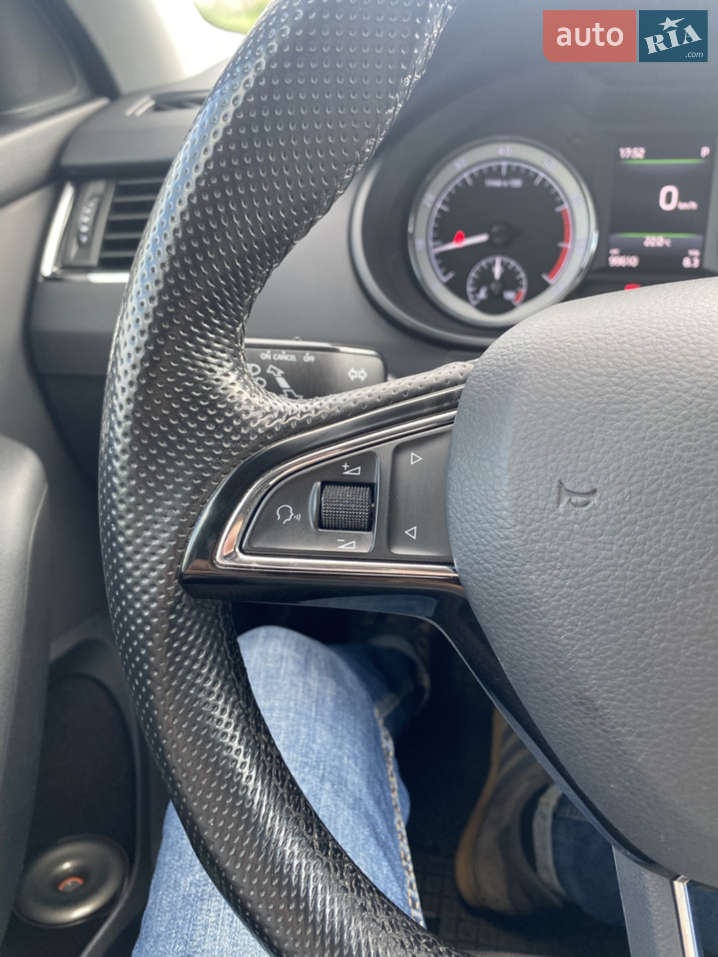 2017 Skoda Octavia - мініатюра 28