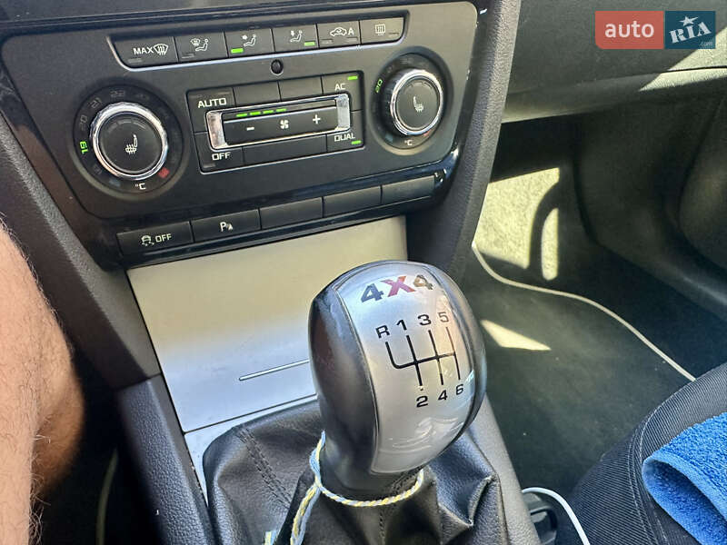 Универсал Skoda Octavia 2010 в Черновцах