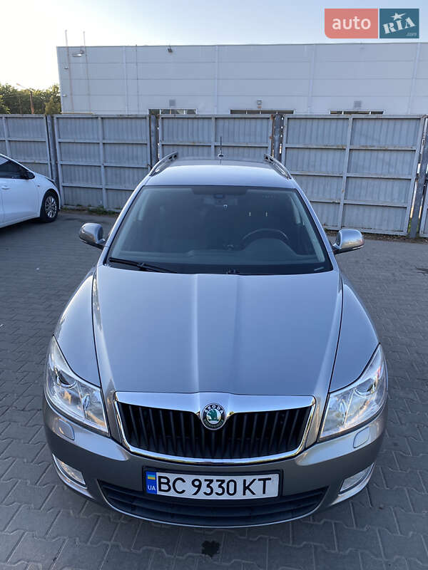 Универсал Skoda Octavia 2012 в Львове