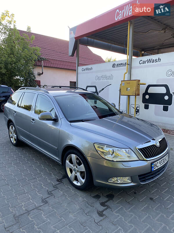 Универсал Skoda Octavia 2012 в Львове