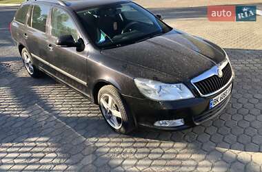 Универсал Skoda Octavia 2012 в Костополе