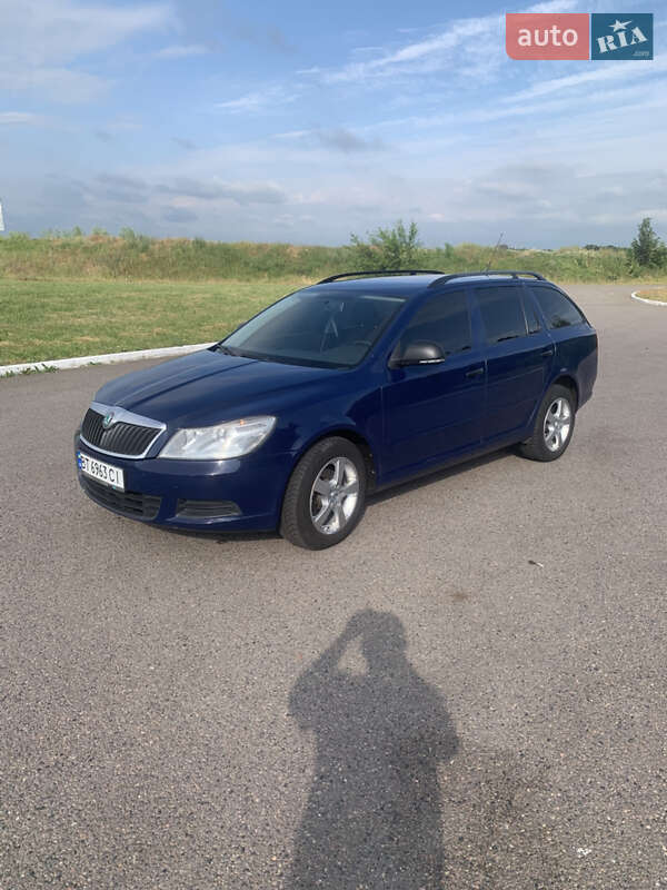 Универсал Skoda Octavia 2012 в Умани