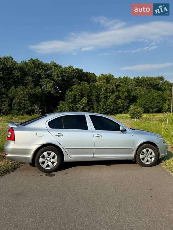 Лифтбек Skoda Octavia 2012 в Березане