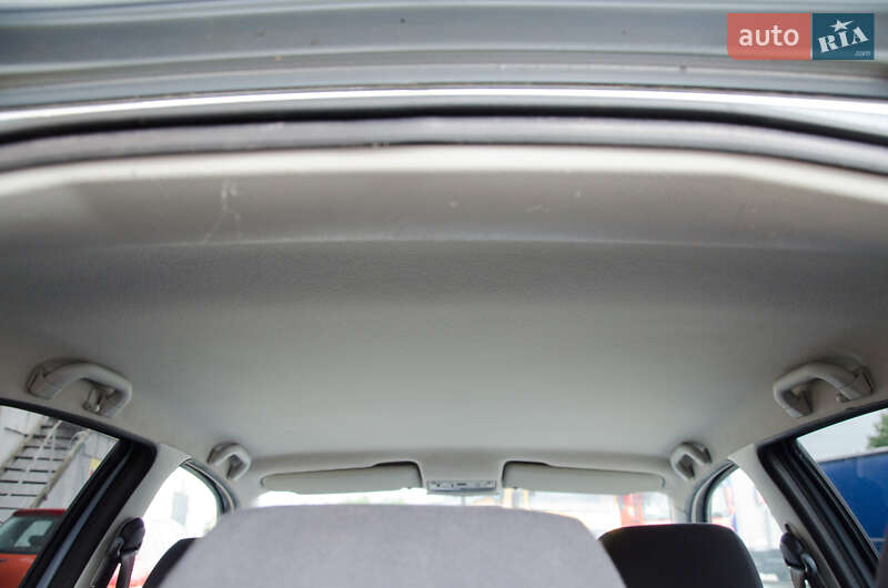 Лифтбек Skoda Octavia 2004 в Сарнах