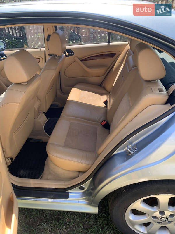 Лифтбек Skoda Octavia 2002 в Борисполе